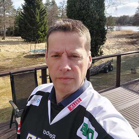 Isännöitsijä ja kiinteistönvälittäjä Sverker Karlsson