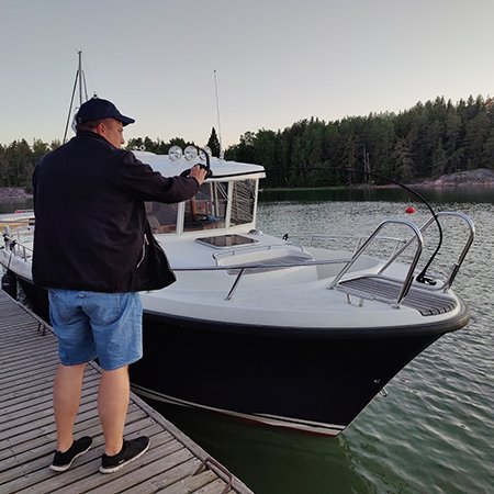 kiinteistönvälittäjä Peter Ekblad