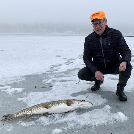 Rabbe Holmberg Työkaluista tärkeimmät:  kielitaito, paikallistuntemus ja vene